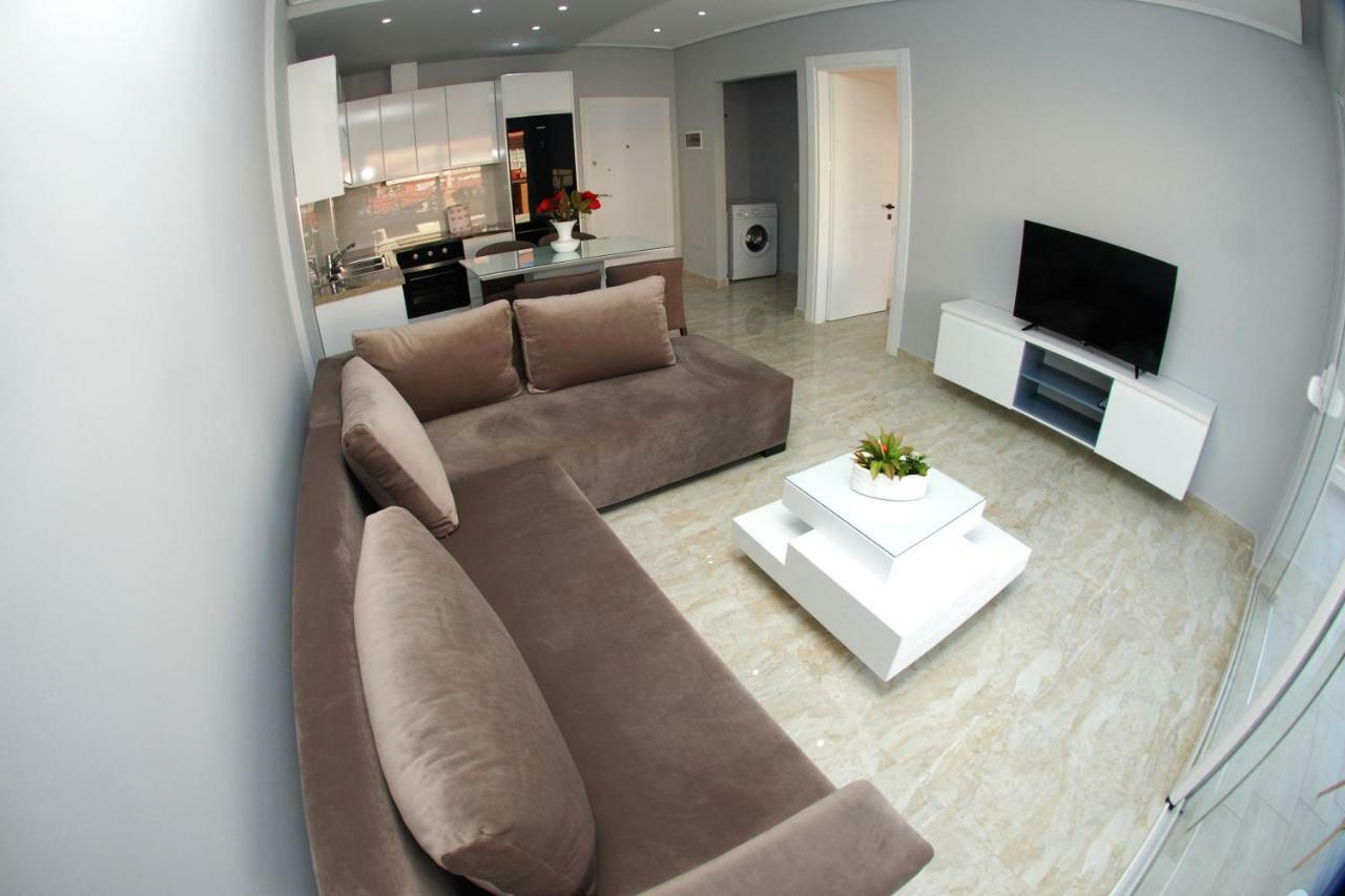 Oceanic Luxury Apartments Sarande Exterior photo