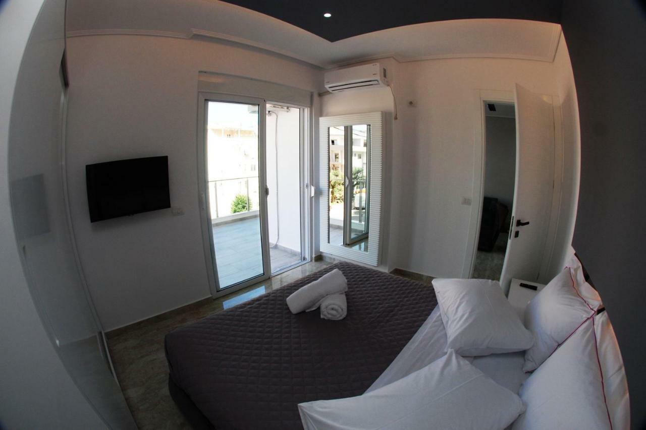 Oceanic Luxury Apartments Sarande Exterior photo