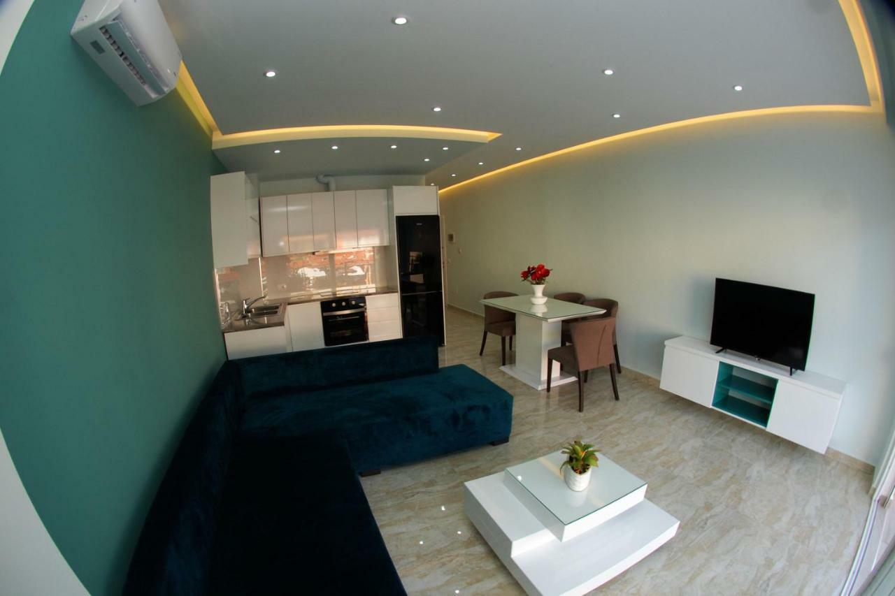 Oceanic Luxury Apartments Sarande Exterior photo