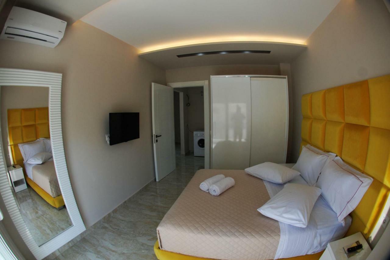 Oceanic Luxury Apartments Sarande Exterior photo