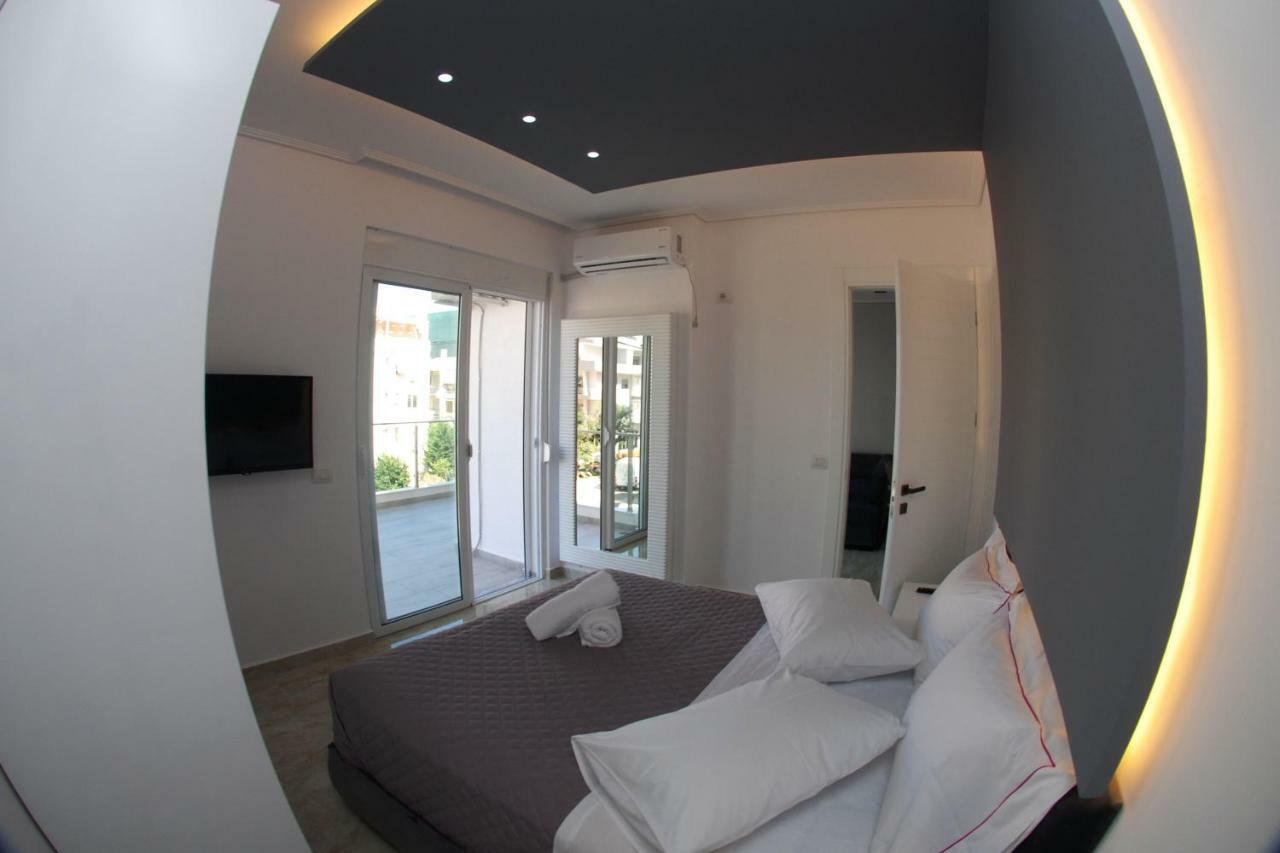 Oceanic Luxury Apartments Sarande Exterior photo